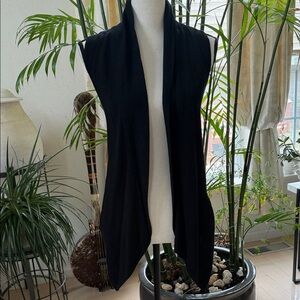 BCBGMaxAzria Black Open-Front Vest